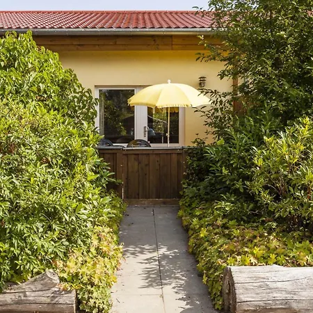 Reihenhaus, 60 Qm, 2 Schlafzimmer 度假居 *